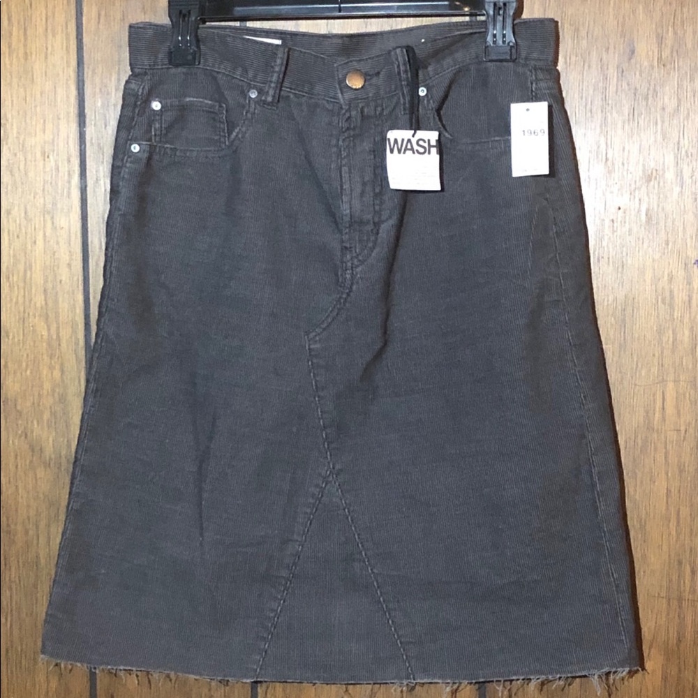 Gap Size 27 skirt
